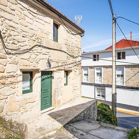 2 Bedroom Amazing Home In ムロス エクステリア 写真