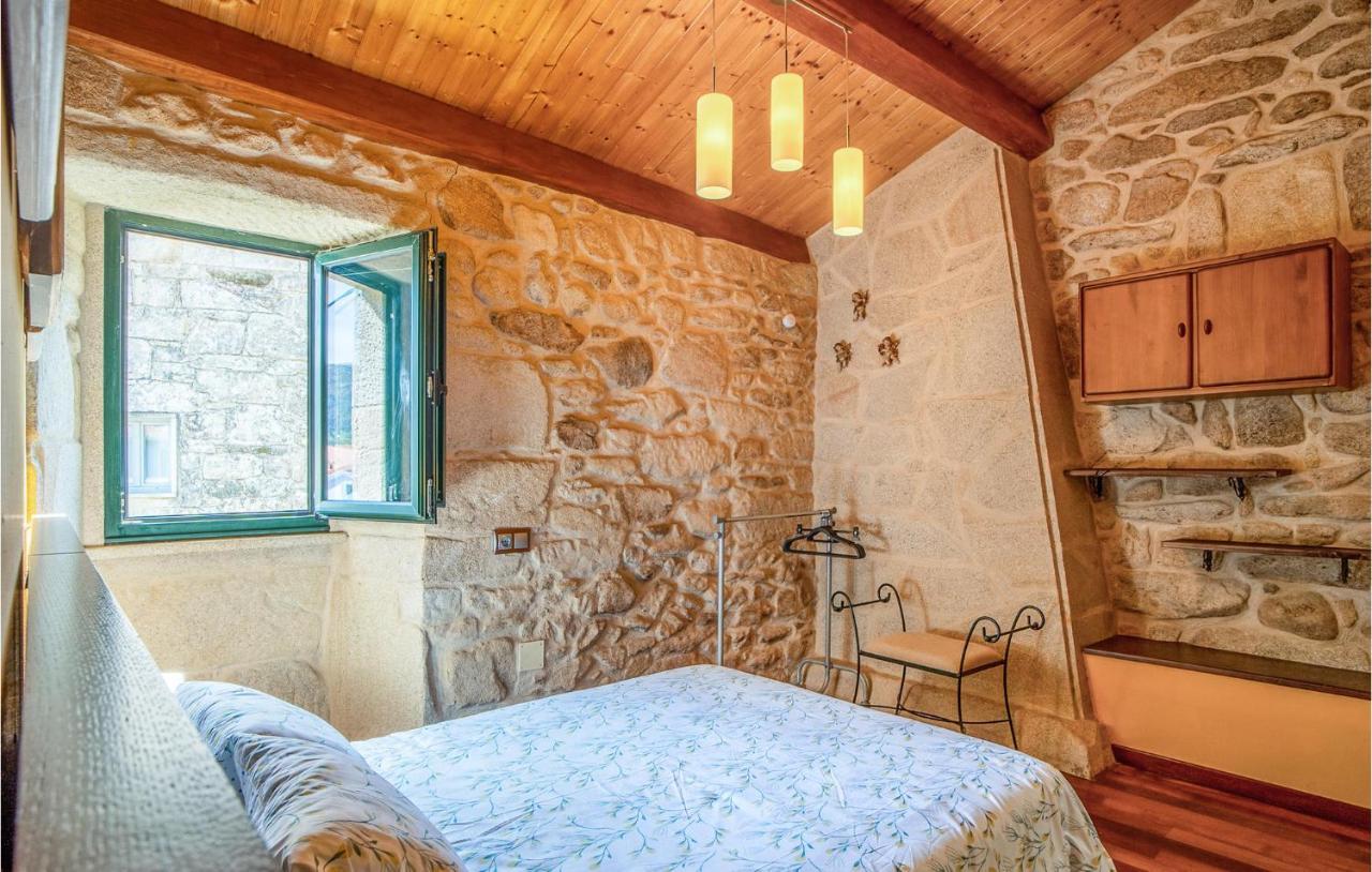 2 Bedroom Amazing Home In ムロス エクステリア 写真