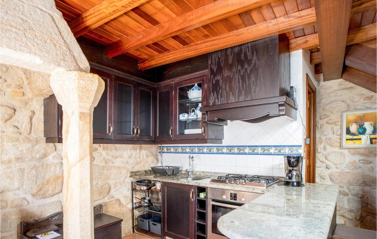2 Bedroom Amazing Home In ムロス エクステリア 写真