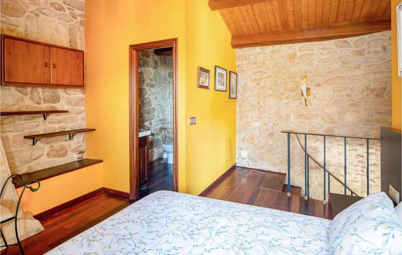 2 Bedroom Amazing Home In ムロス エクステリア 写真