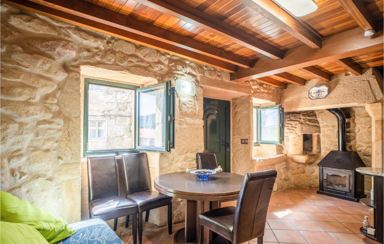 2 Bedroom Amazing Home In ムロス エクステリア 写真